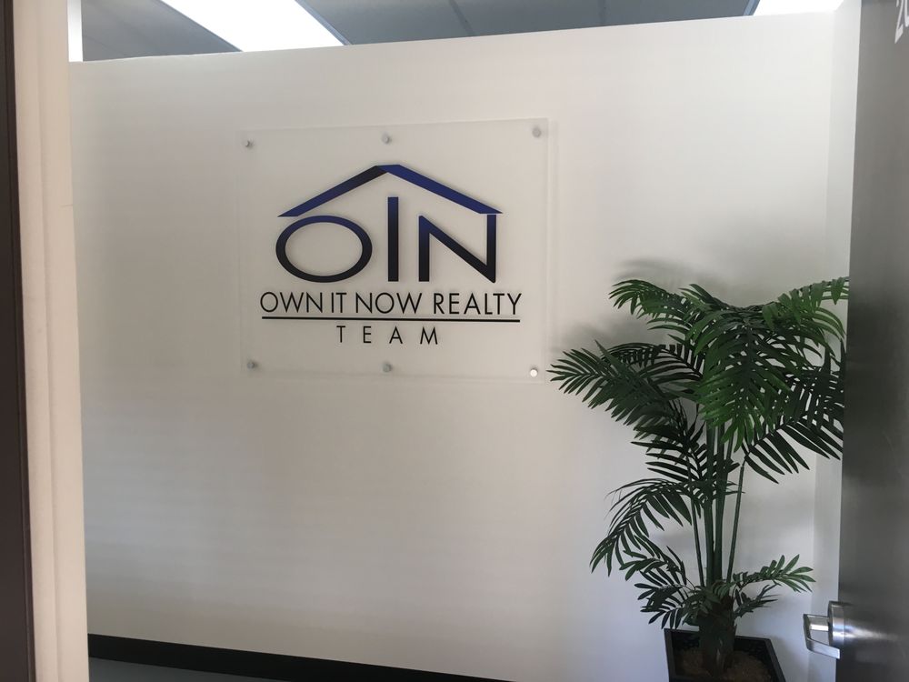 Photos of VizComm Signs and Graphics Fontana, CA