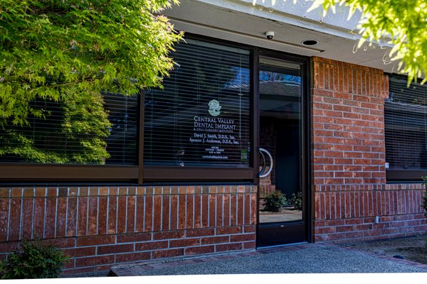 Photos of Central Valley Dental Implant & Oral Surgery Institute Visalia, CA 