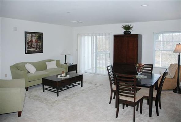 Photos of Rosecliff Apartments Bourne, MA