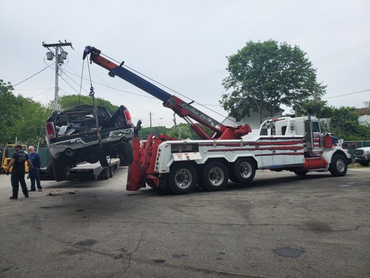 Photos of Willy’s Precision Towing Bourne, MA