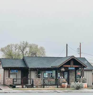 Photos of Kenzie Carnahan, Central Oregon REALTOR 