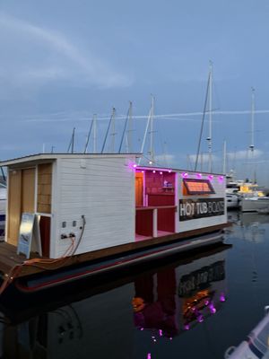 Photos of Hot Tub Boats Alameda, CA